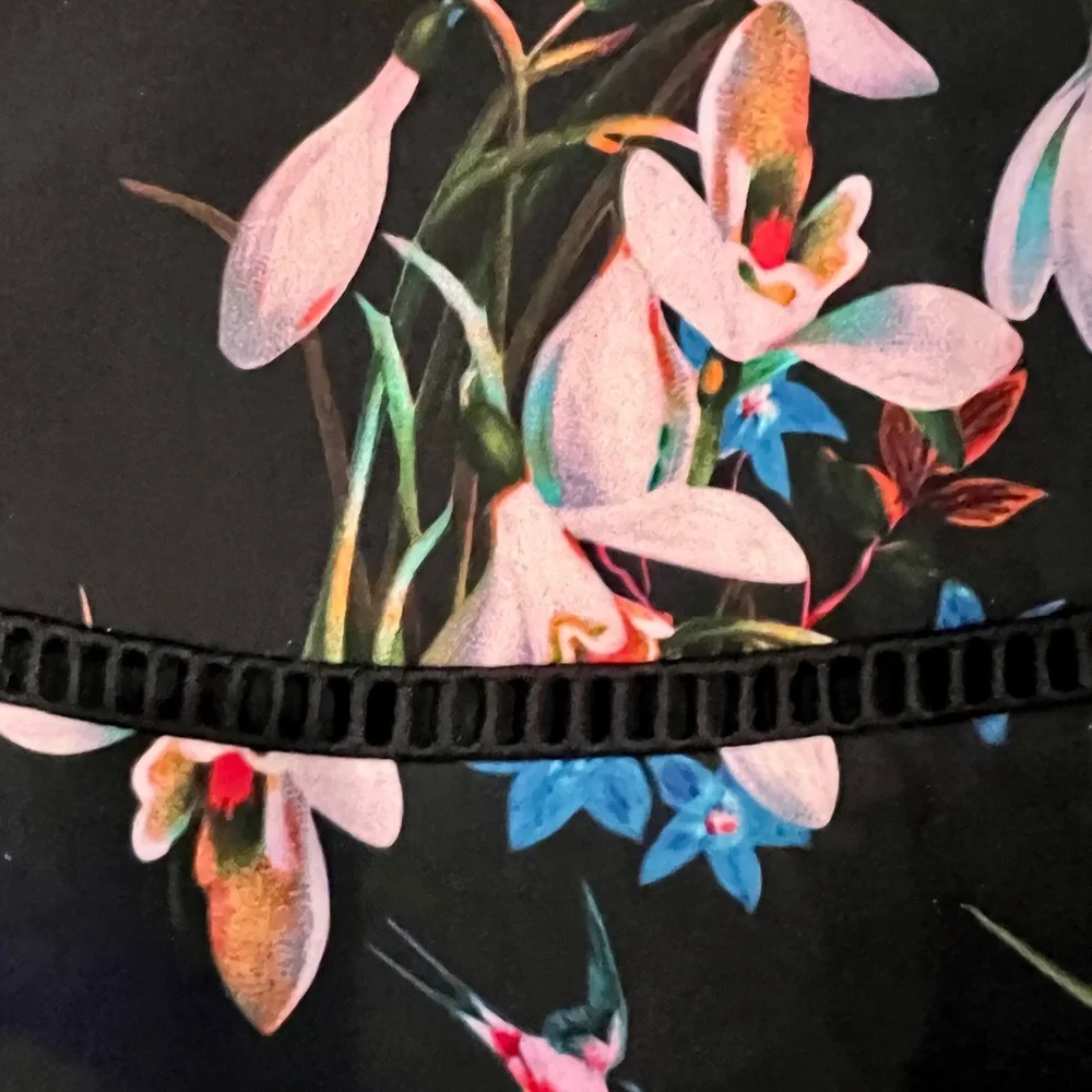 TED BAKER Plio Tropical Oasis Dipped Hem Skirt Navy - Picture 11 of 11